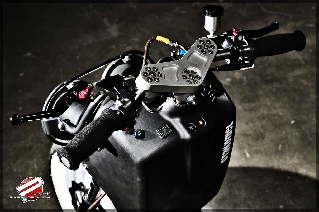 "B" Stock Password:JDM Kamikaze Handlebar - Honda Ruckus